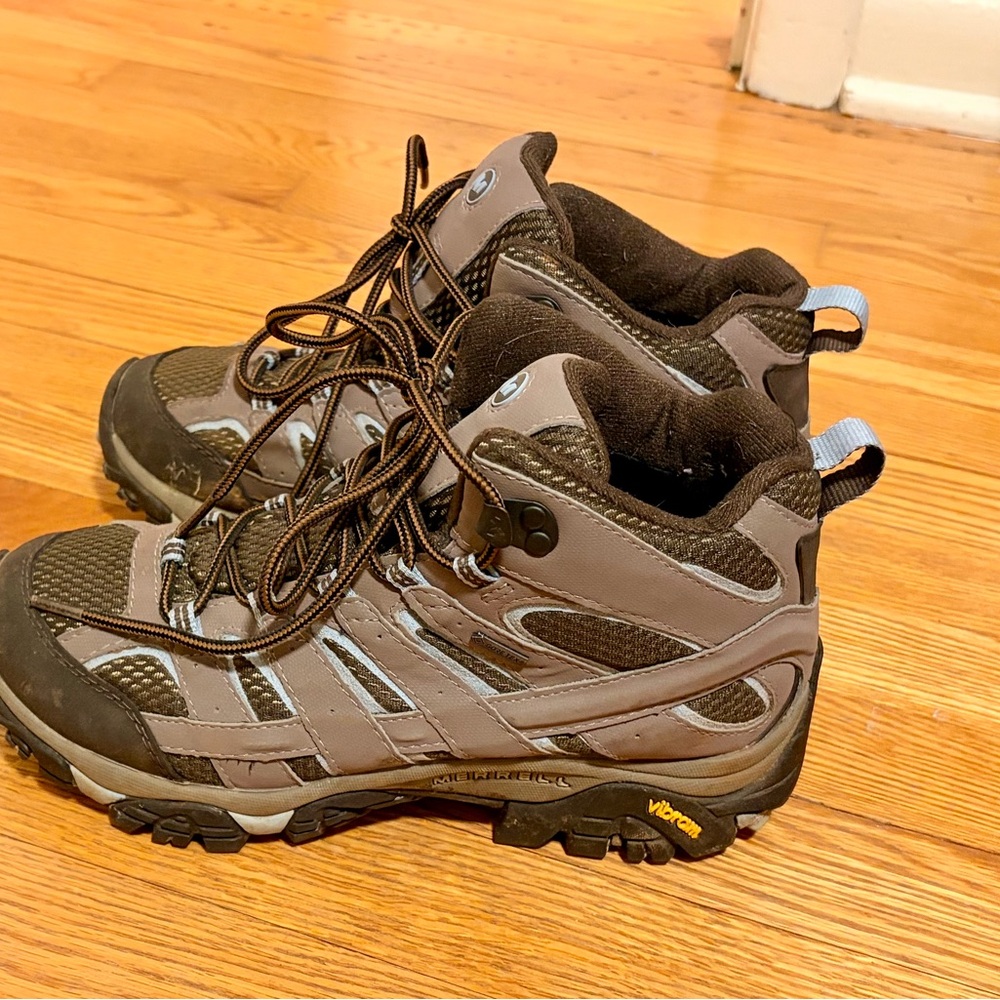 Merrell Moab 2 Hiking Boots
